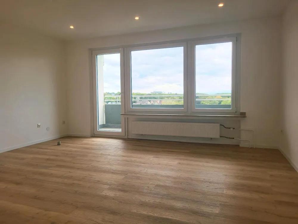 3-Zimmer-Wohnung in City-Nähe - Erstbezug nach Kernsanierung.