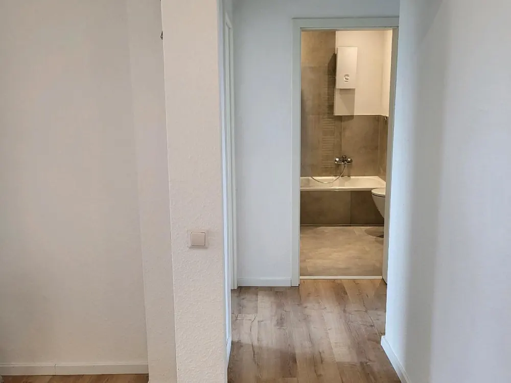 3-Zimmer-Wohnung in City-Nähe - Erstbezug nach Kernsanierung.