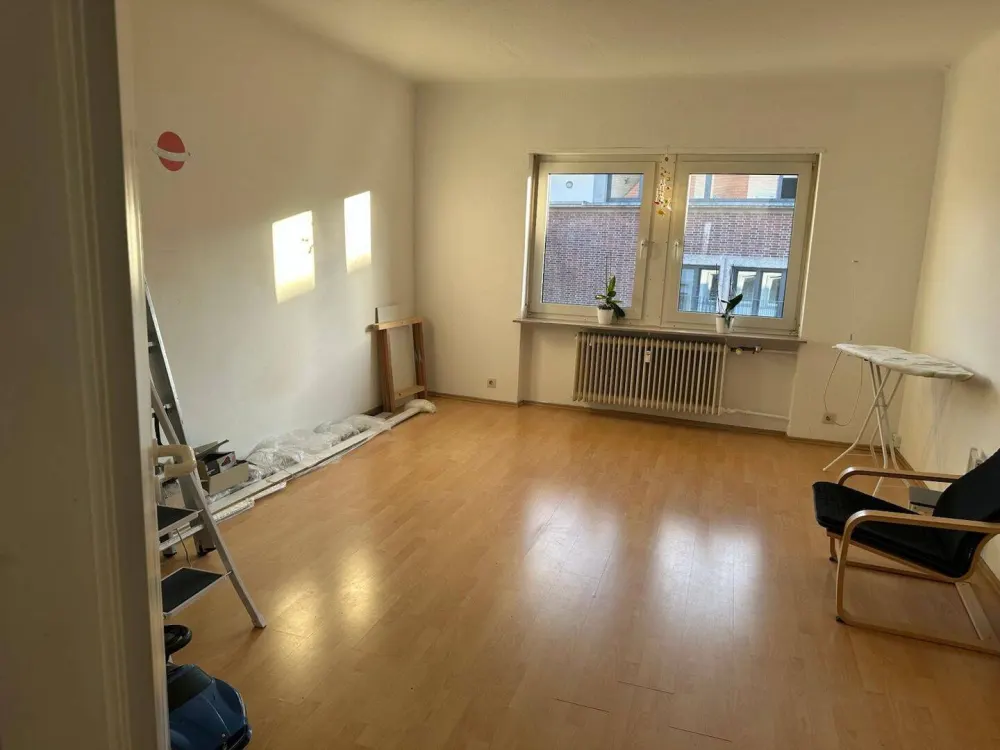 Schöne große Wohnung mitten in der Stadt