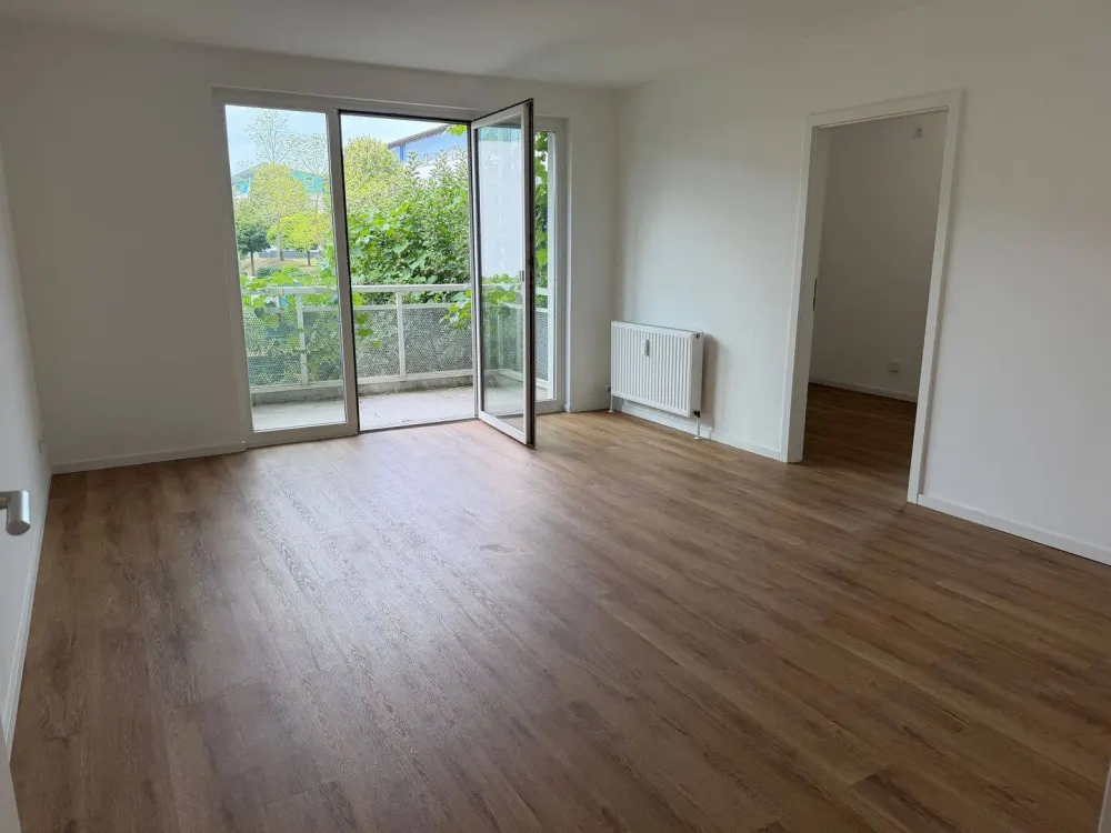 Renovierte und geräumige 4 Zimmer Wohnung in Sichtweite der Uni Düsseldorf!