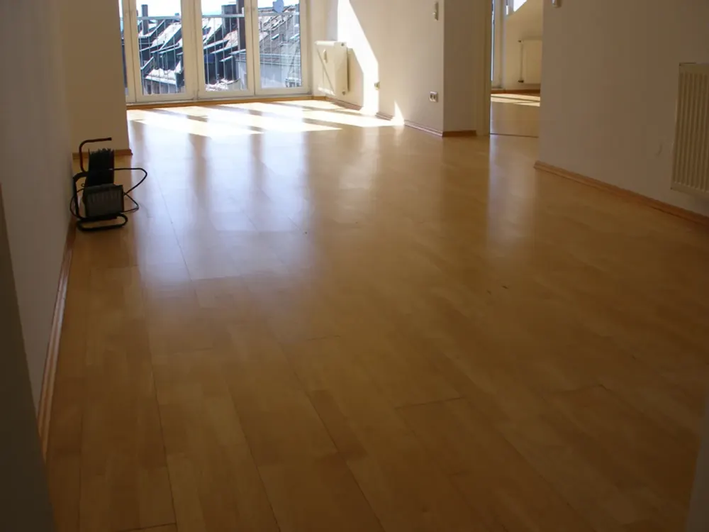 LUXUS 3-Zimmer Wohnung mit einem großem Balkon in Frankfurt-Bockenheim Mit Panaromablick