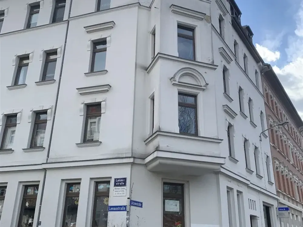 Gohlis * Erstbezug nach Renovierung * helle 4 Zimmer-Whg* kl. Balkon*gr. Küche* Parkett