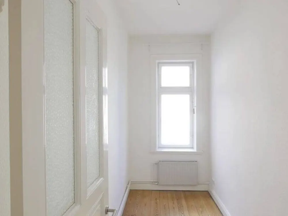 Rotherbaum: 3,5-Zi.-Altbau in Uninähe: Wohnbüro / Praxis / Atelier/ WG möglich