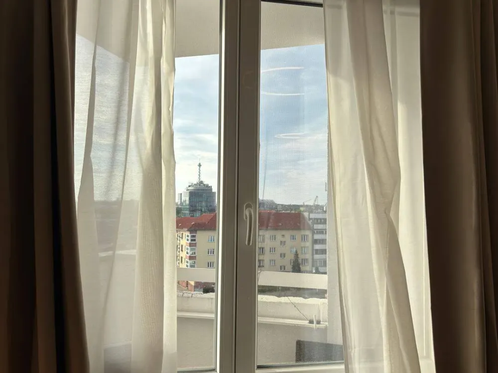 Einraumwohnung direkt am Ring und Ku'damm