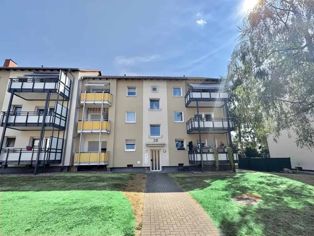 Frisch renovierte 3-Zimmer-Wohnung mit Dusche