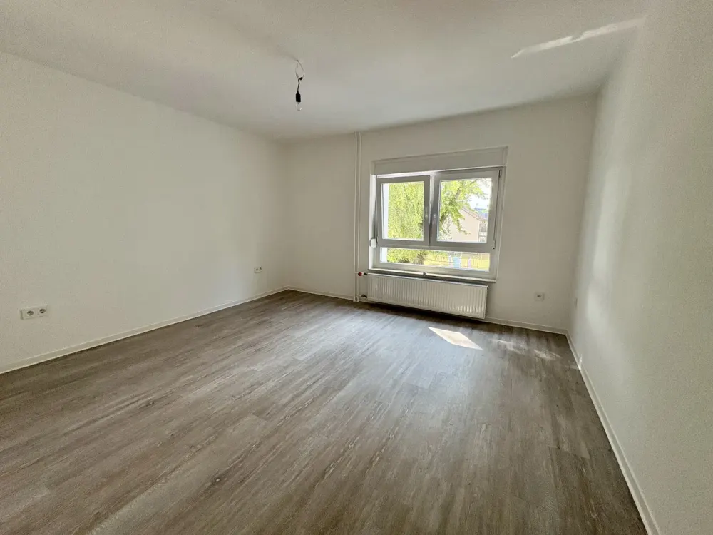 Frisch renovierte 3-Zimmer-Wohnung mit Dusche