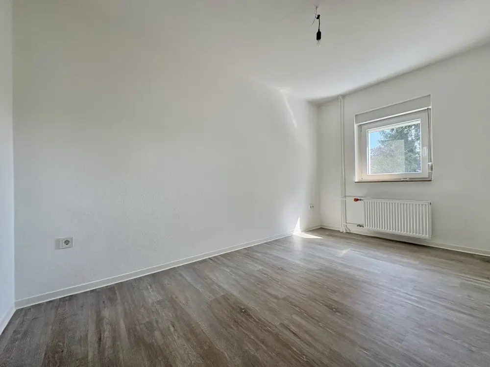 Frisch renovierte 3-Zimmer-Wohnung mit Dusche