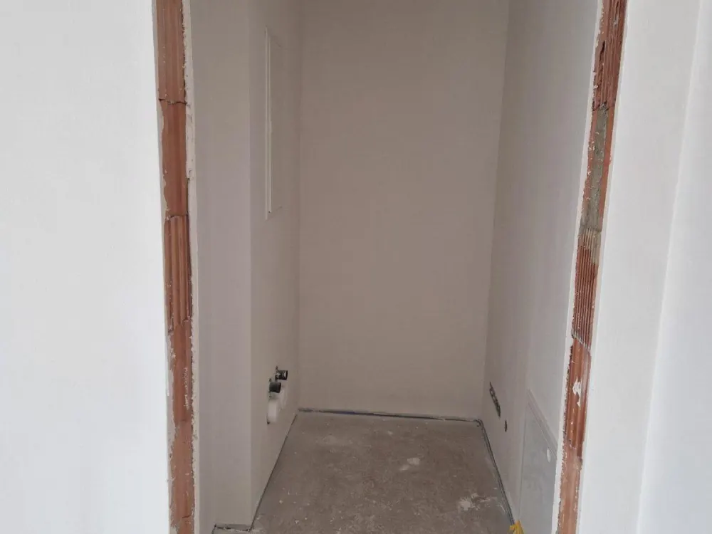 3Zi,100 qm,Küche,Bad,GästeWC,Abstellr.,Terasse/Balkon,Stellplatz