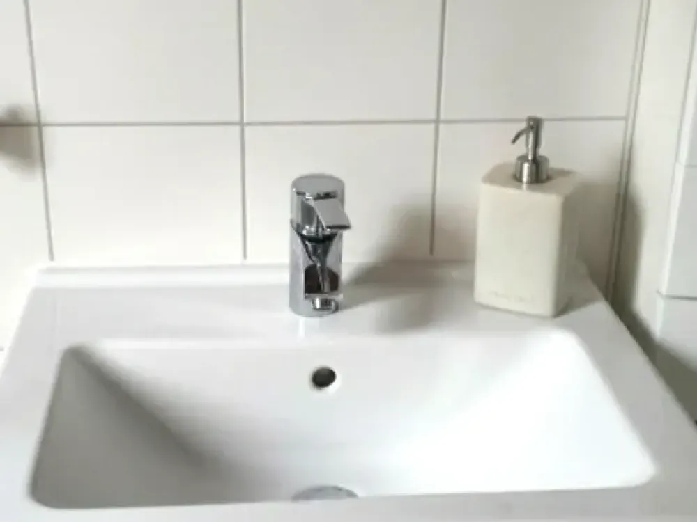 Charmante DG-Wohnung in Altbauvilla mit kleiner Terrasse