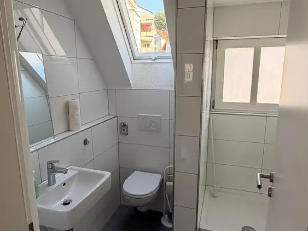 Zuhause mit 3 Zimmern, Stellplatz, viel Nutzfläche und Gartennutzung