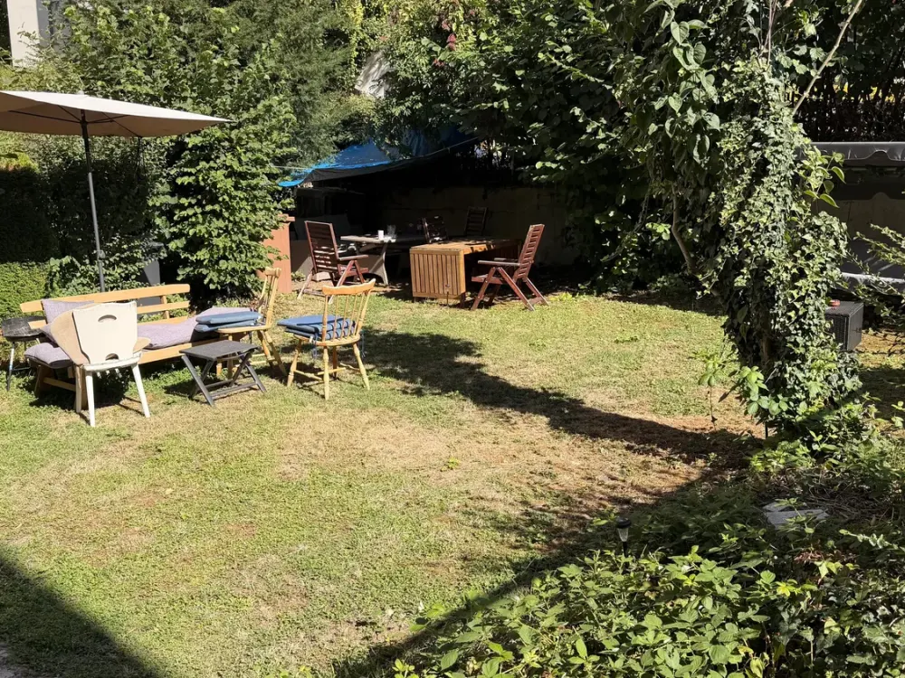 Zuhause mit 3 Zimmern, Stellplatz, viel Nutzfläche und Gartennutzung