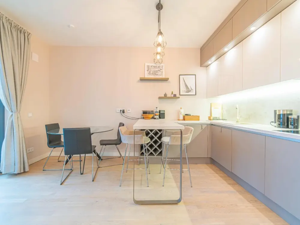 Luxurious 2 room new build with balcony in Wilmersdorf