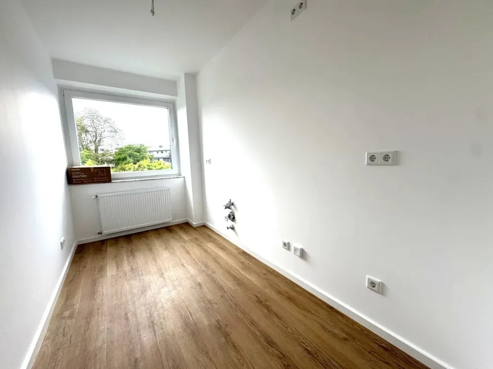 Moderne kernsanierte 2-Zimmer-Wohnung mit Balkon in zentraler Lage von Düsseldorf-Mörsenbroich
