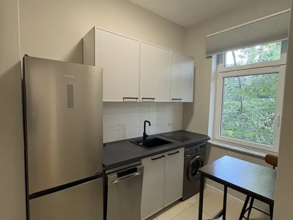 High-quality furnished 2-room apartment with modern comfort and top equipment