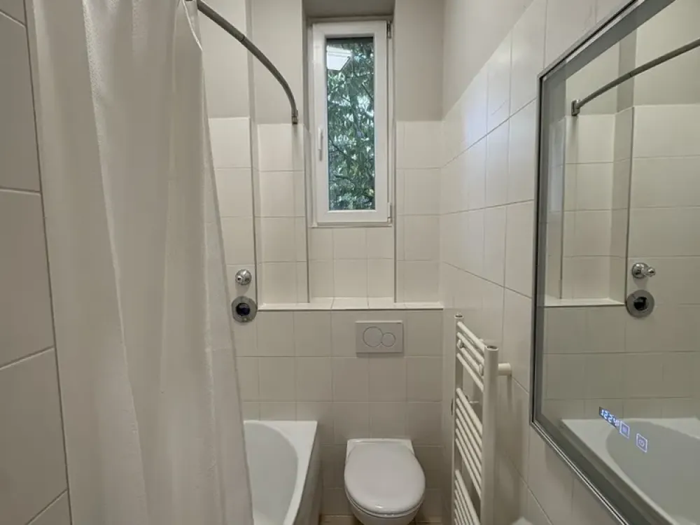 High-quality furnished 2-room apartment with modern comfort and top equipment