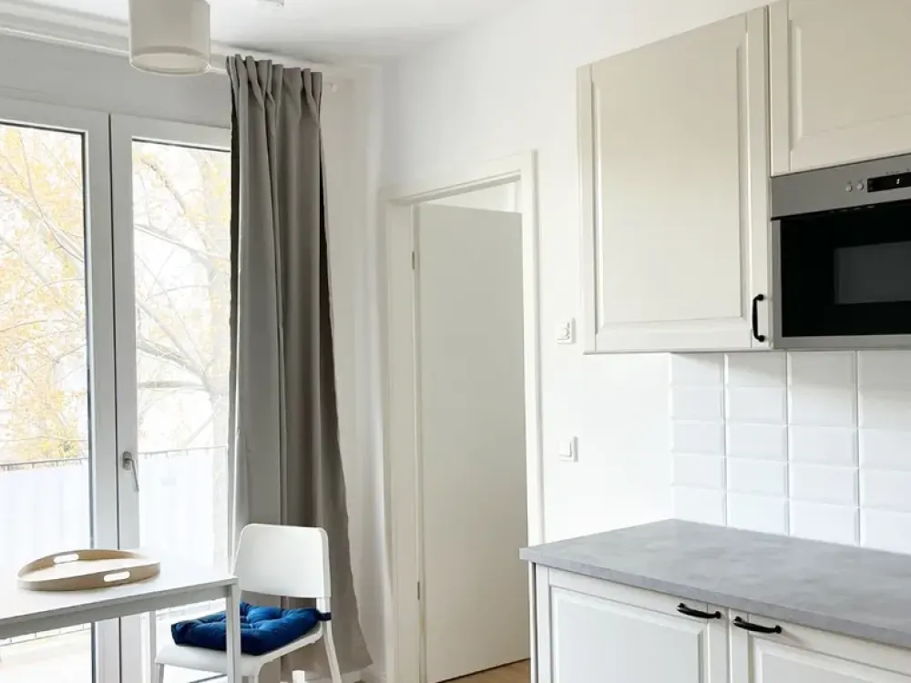 furnished studio apartment with a balcony in a new building in the heart of Lichtenberg