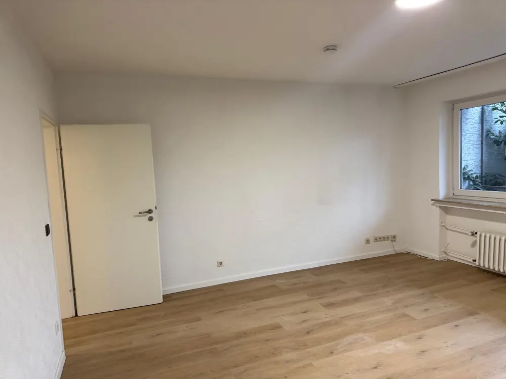 WG-Zimmer in 3er-WG mit Balkon, Köln-Ostheim