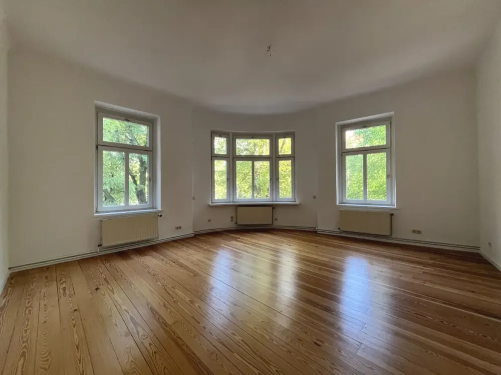 1 Monat kaltmietfrei - Schöne 4-Zimmer-Wohnung mit Tageslichtbad, Badewanne, Balkon in Gohlis-Mitte