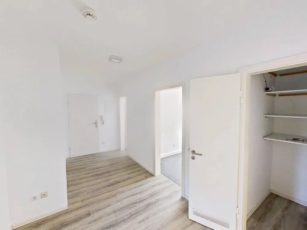 Familienfreundliche 3-Zimmer-Wohnung inkl. Balkon, umfangreich renoviert in Heiligenhaus
