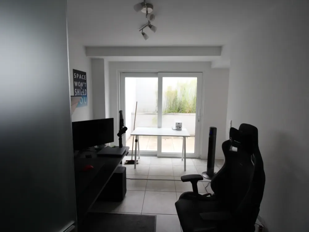 Moderne 2 Zimmer Wohnung im 2 Familienhaus.