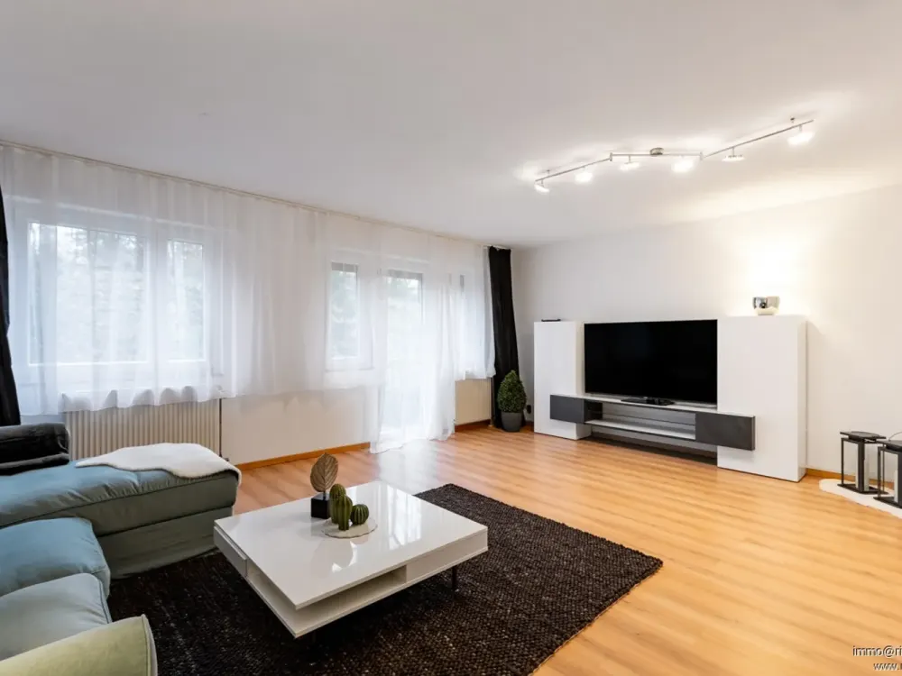 Welc(H)ome® by RIDA FLATS, Hürth-City! All in plus! Garten + TG + WIFI