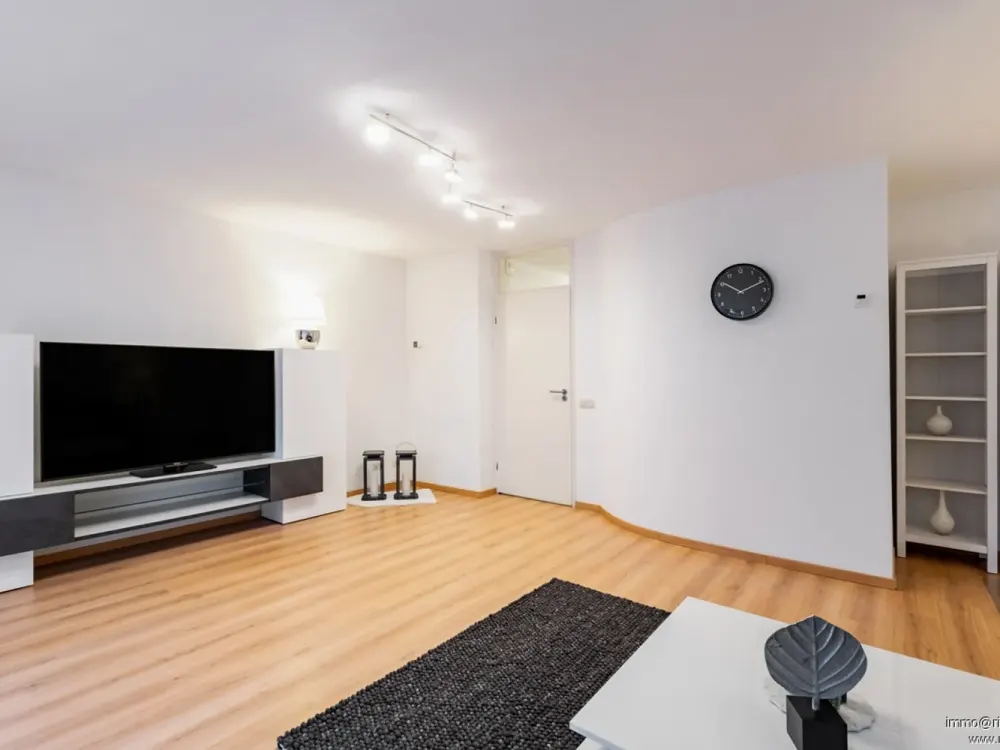 Welc(H)ome® by RIDA FLATS, Hürth-City! All in plus! Garten + TG + WIFI