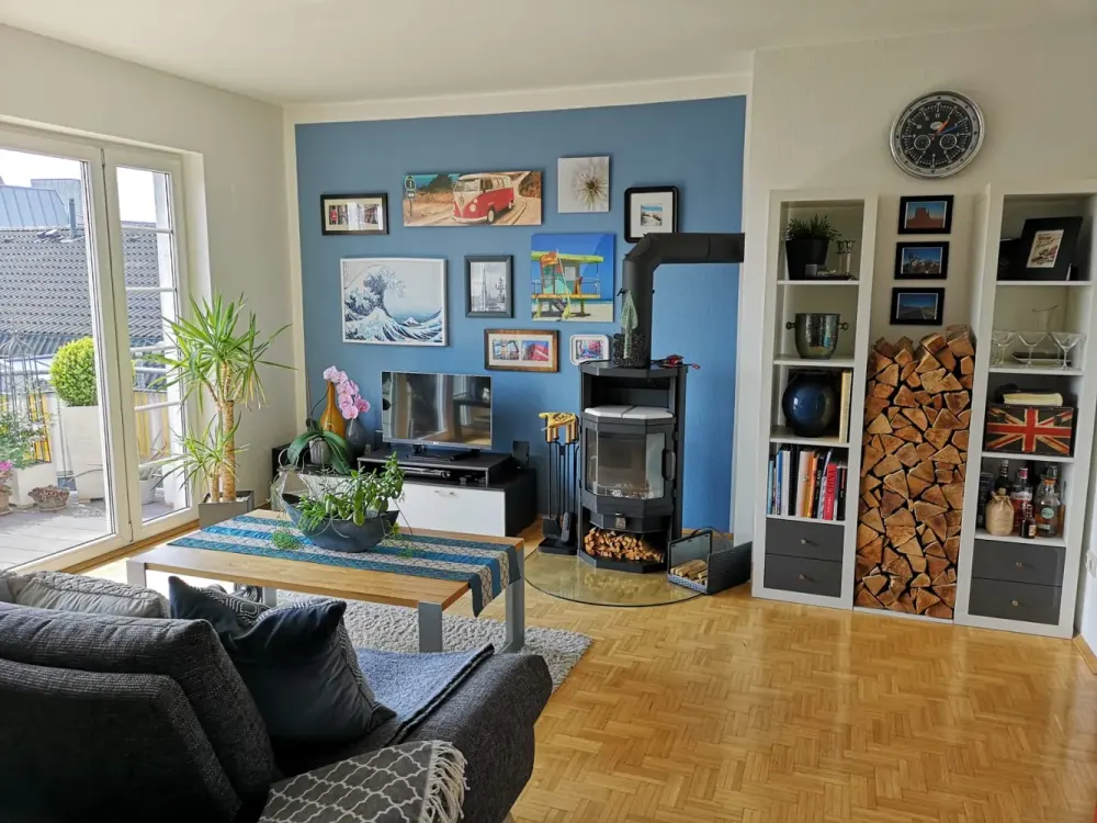 Exclusive, light-flooded 2.5-room attic apartment with balcony in Frechen