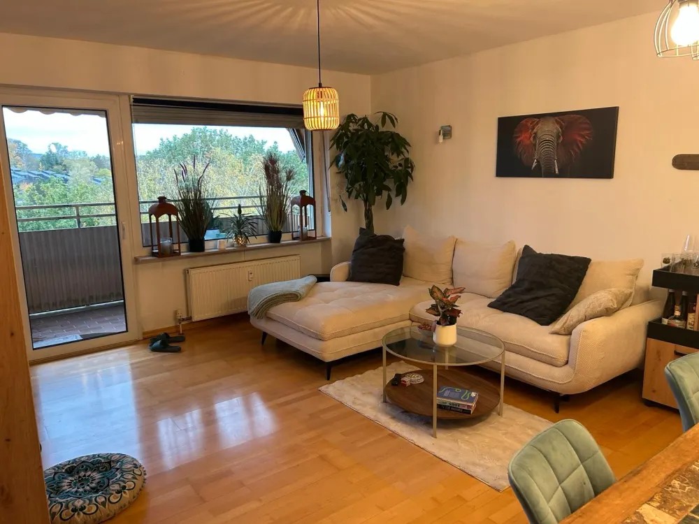 3-Room Apartment in Sankt Ingbert Süd with Garage