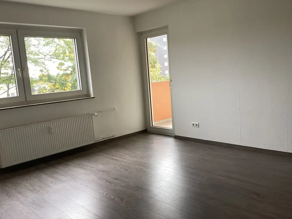 Renovierte 3-Zimmerwohnung "Wohnpark am Rath" zu vermieten