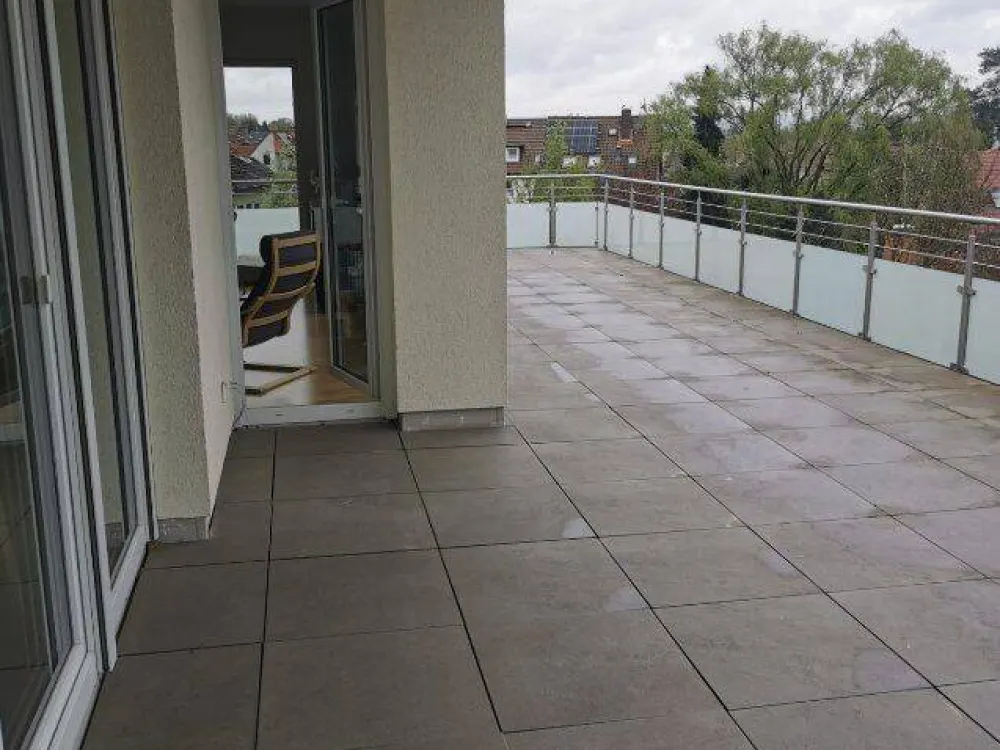 Exklusives Penthouse mit großer Dachterrasse, Einbauküche und Tiefgaragenstellplatz