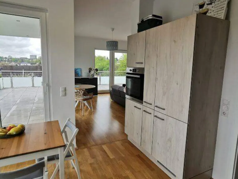 Exklusives Penthouse mit großer Dachterrasse, Einbauküche und Tiefgaragenstellplatz