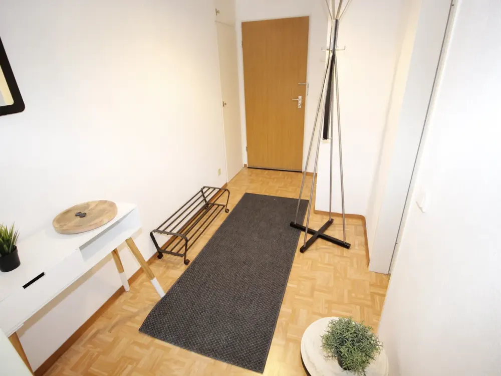 City Apartment 1-Room Furnished Apartment Including Wi-Fi, TV & Electricity