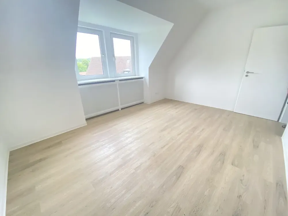 Schöne 2 Zimmerwohnung mit Esszimmer