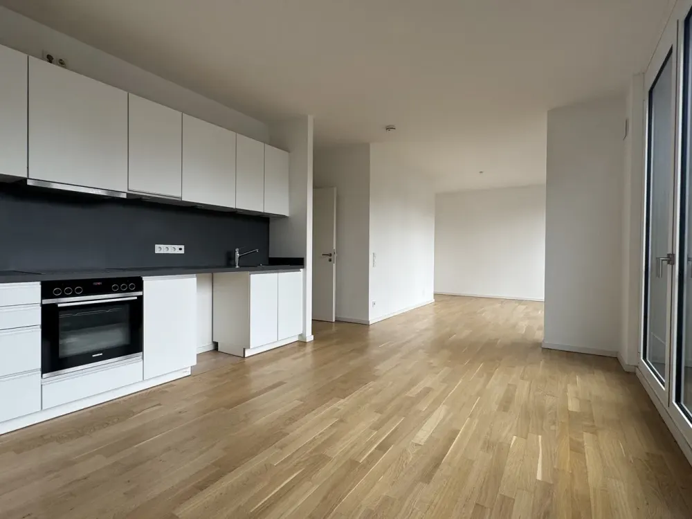 Willkommen in der EUROPACITY! Sonnige 3-Zimmerwohnung mit Balkon und EBK