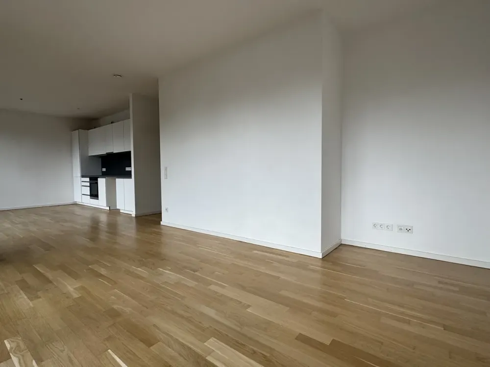 Willkommen in der EUROPACITY! Sonnige 3-Zimmerwohnung mit Balkon und EBK