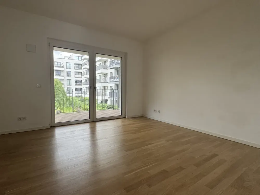 Willkommen in der EUROPACITY! Sonnige 3-Zimmerwohnung mit Balkon und EBK