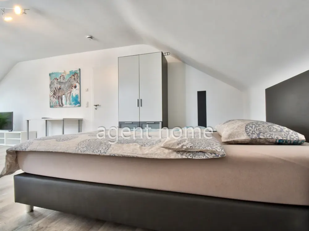 MÖBLIERT -MODERN LIVING AM MAX-EYTH-SEE - Dachgeschosswohnung mit Seeblick