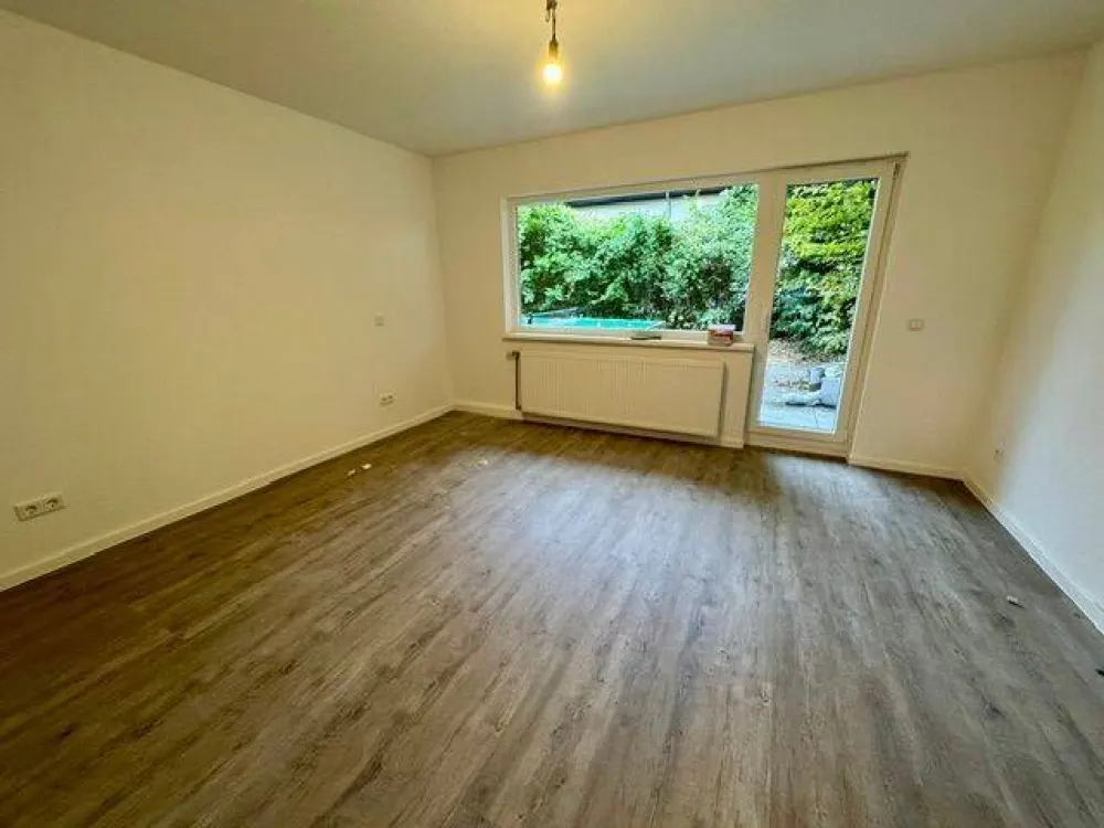First Occupancy After Renovation - 3 Room Apartment with Terrace!