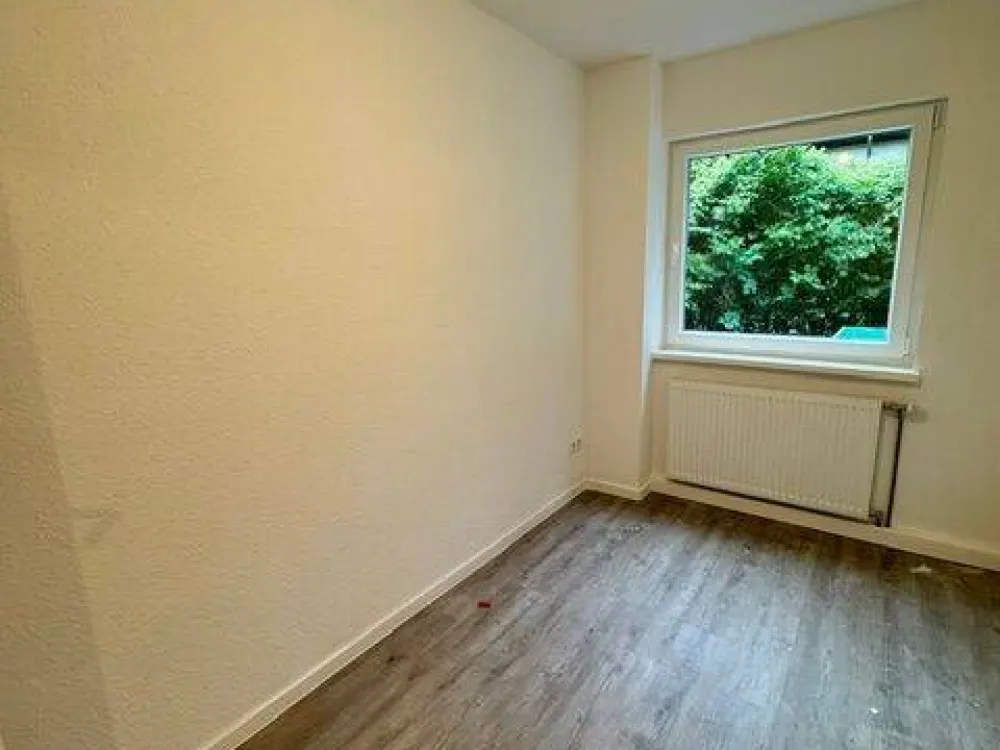 First Occupancy After Renovation - 3 Room Apartment with Terrace!