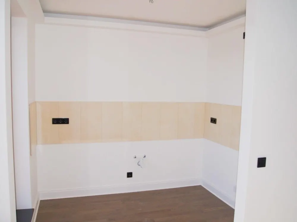 Singletraum! + Parkett + Fußbodenheizung + Dachloggia + tolles Bad + LED-Licht + Übernahme EBK mgl.
