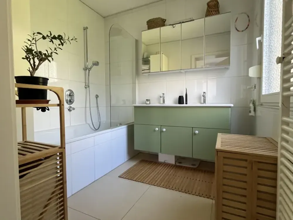 Wunderschöne, ruhige 4,5-Zimmer-Wohnung in einem Zweifamilienhaus in Stuttgart-Feuerbach. Nahe Kille