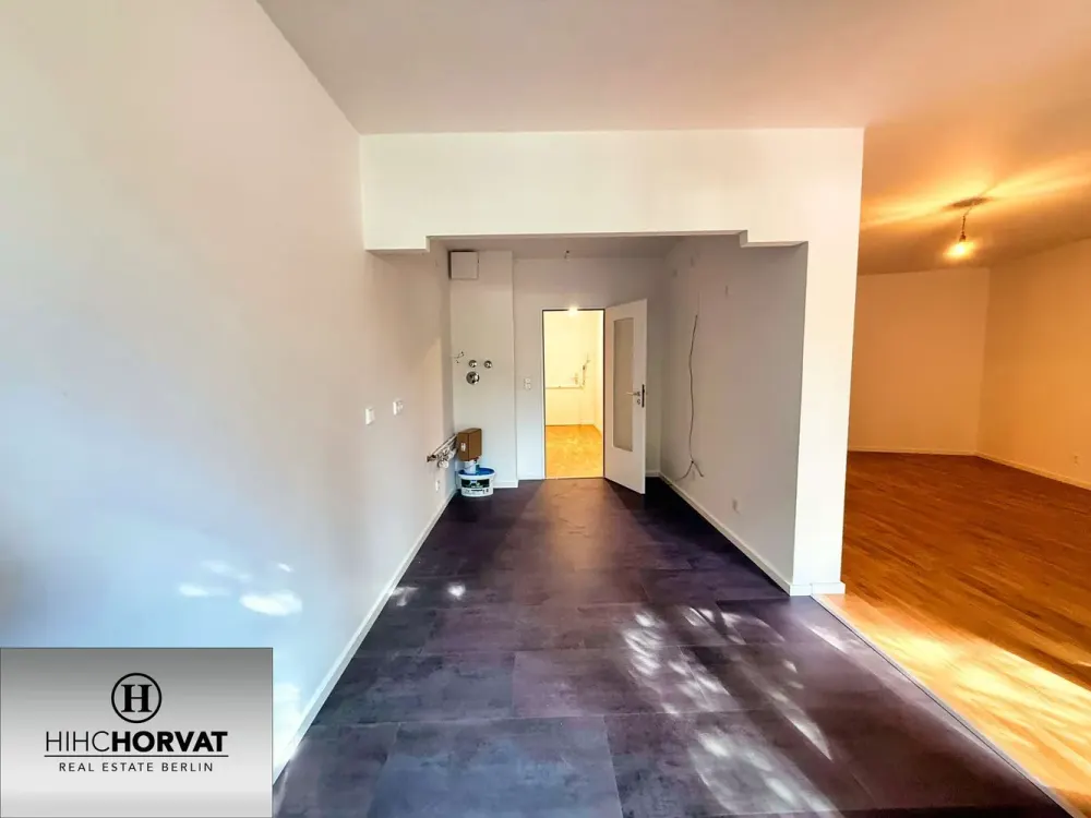 2 ZI.-WHG IN BERLIN-TEGEL NAH AM WASSER ZUR MIETE AB 1.10 VHB! 1.OG, LIFT, OPTIONAL MIT EBK, BALKON!