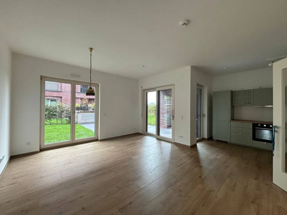 Exklusives Elb-Wohnen in erster Reihe | HafenCity | 3-Raum-Oase mit XXL-Terrasse & Privatgarten