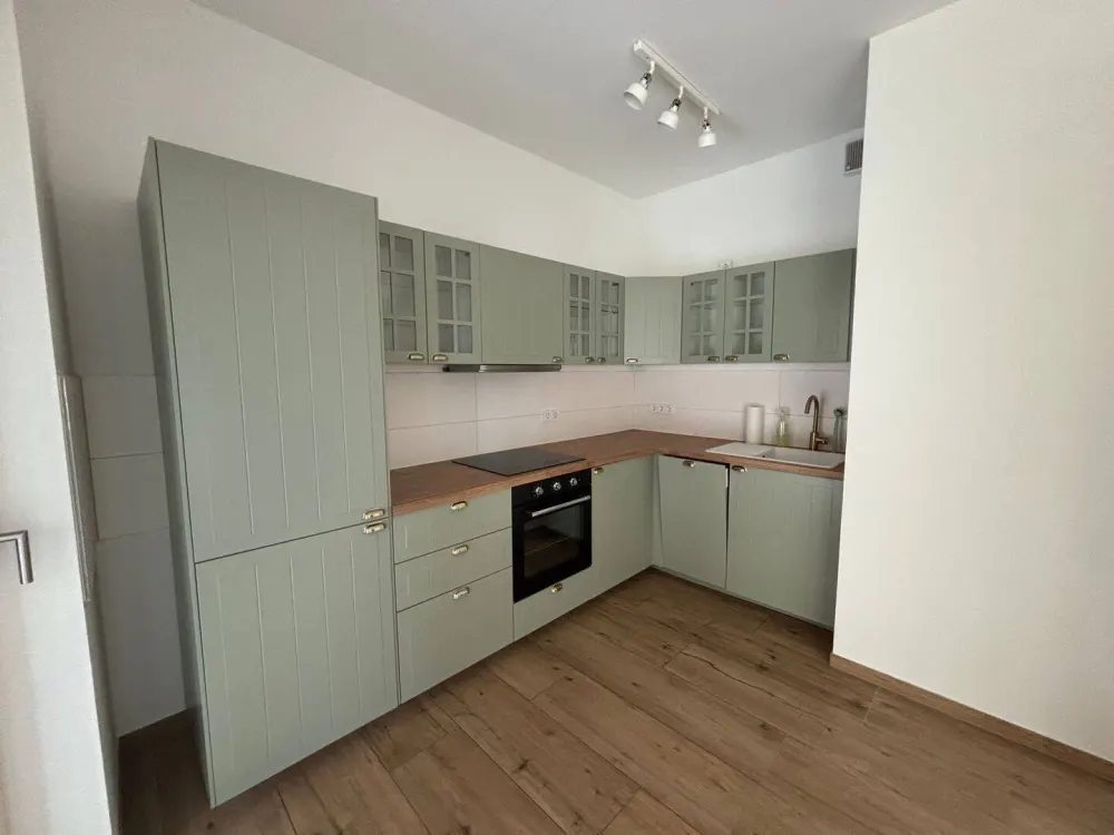 Exklusives Elb-Wohnen in erster Reihe | HafenCity | 3-Raum-Oase mit XXL-Terrasse & Privatgarten
