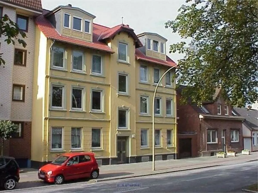 4 Zimmerwohnung mit Wintergarten + Gartenanteil