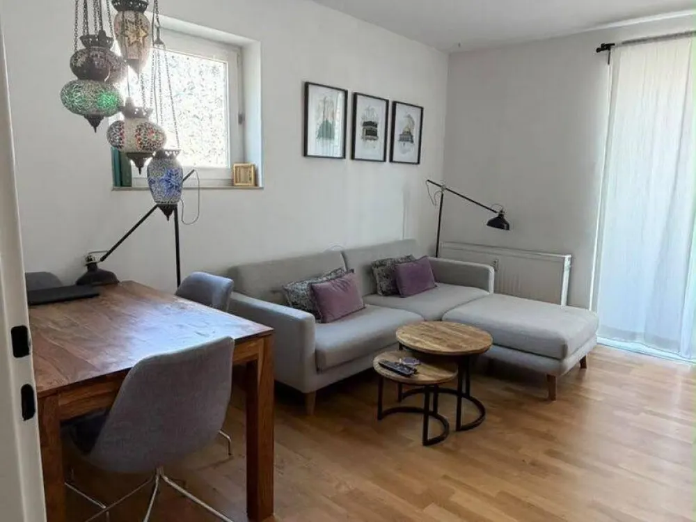Nachmietersuche! Küchenübernahme möglich - helle 2-Zimmer-Wohnung im beliebten Wöhrd!