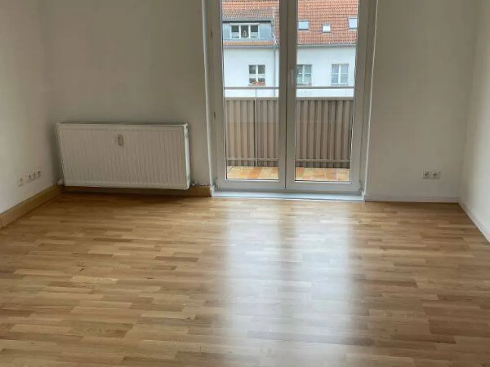 Nachmietersuche! Küchenübernahme möglich - helle 2-Zimmer-Wohnung im beliebten Wöhrd!