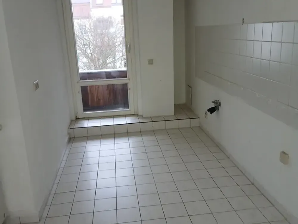 Wohnung saniert, 2 Zimmer, Balkon