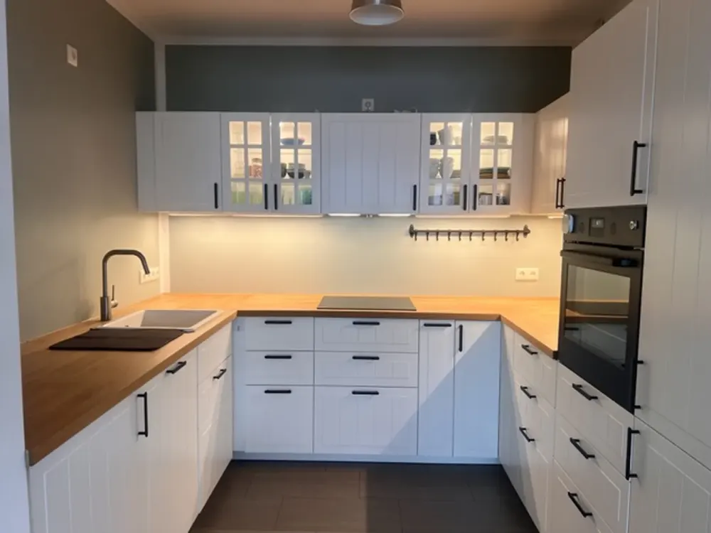 Grosszügige 2-Zimmer-Wohnung mit Südwestbalkon in Warnemünde