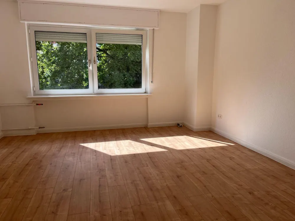 Erstbezug nach Sanierung, schöne 1 Zimmerwohnung in Stöcken mit Blick ins Grüne!